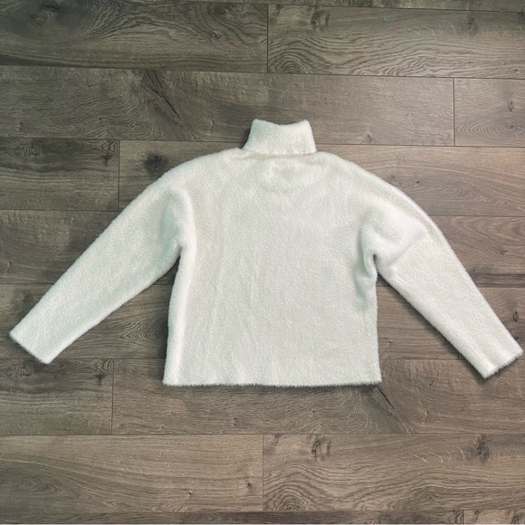 ZARA Girls Size 13-14 Fuzzy Turtleneck Sweater - Picture 3 of 8